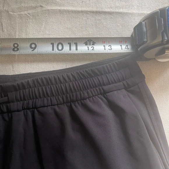 Lululemon on the fly pants - Picture 5 of 7